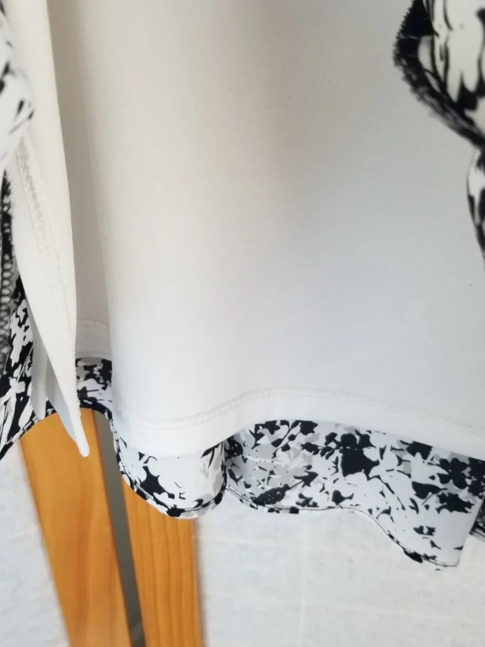 Nue Options White Printed Mini Skirt Size 12 Petite Lined Lightweight
